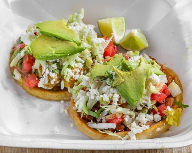 Sopes.